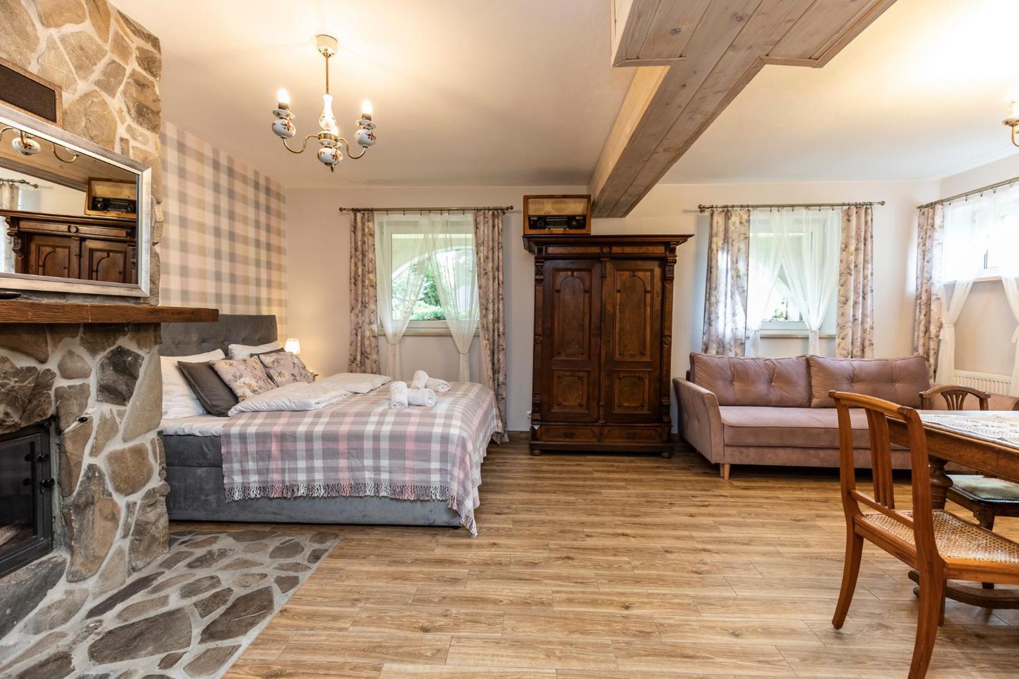 Apartamenty Zielona Owieczka ニエジツァ・ザメク 部屋 写真