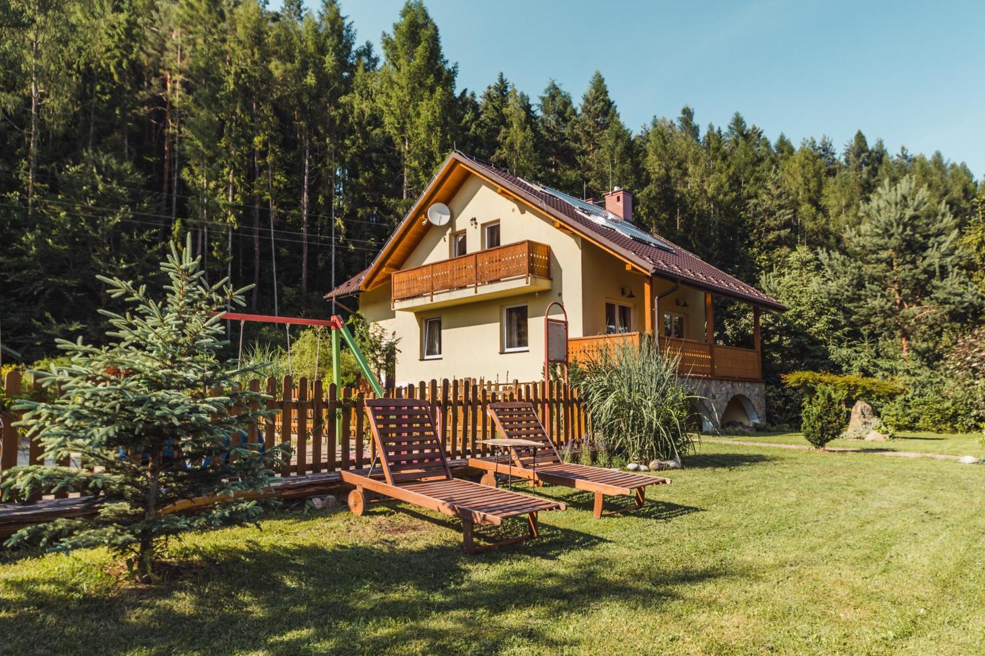 Apartamenty Zielona Owieczka ニエジツァ・ザメク エクステリア 写真
